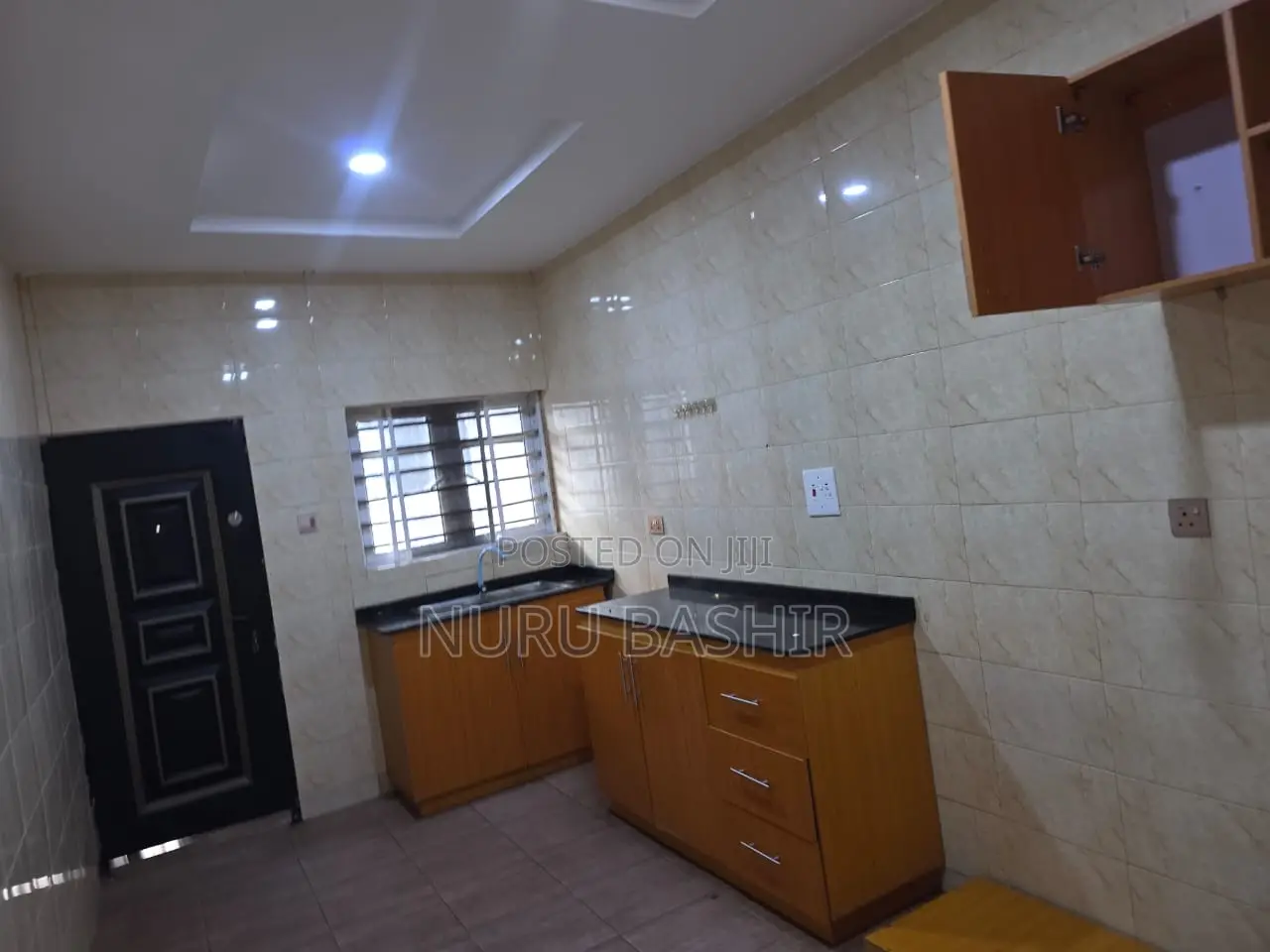 2bdrm Block of Flats in Oluode, Akala Express for rent in Akala Express