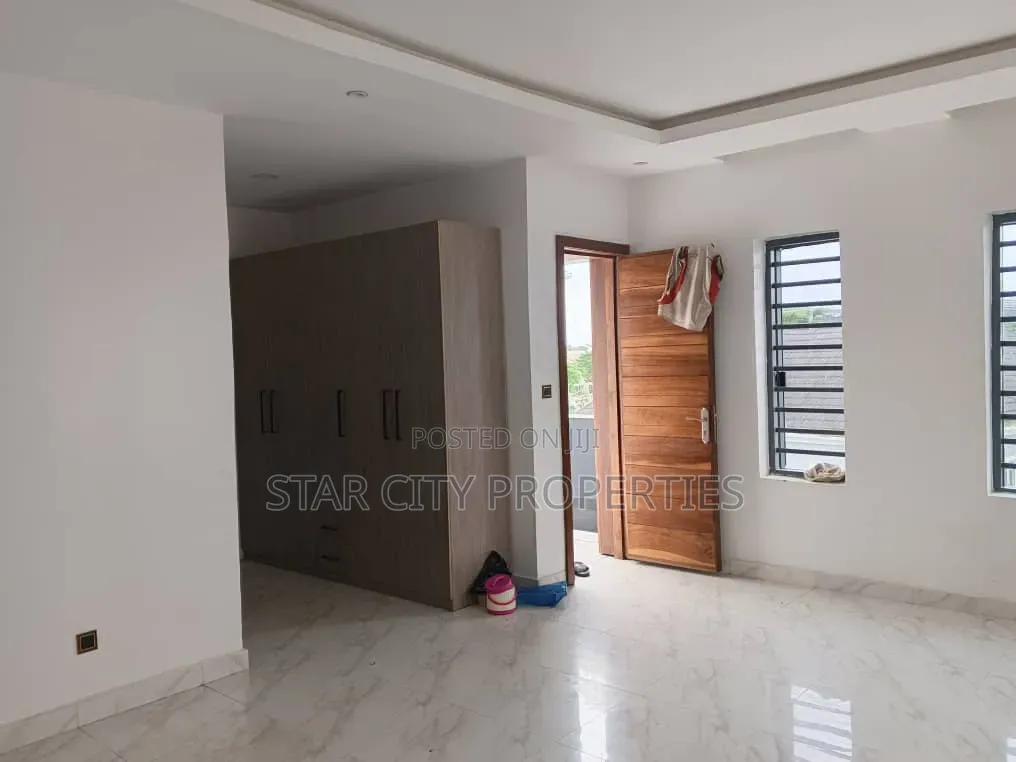 5bdrm Duplex in Ikeja Lagos for rent in Ikeja GRA