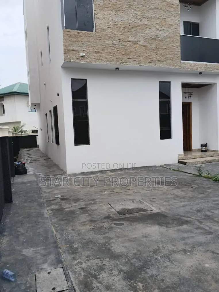 5bdrm Duplex in Ikeja Lagos for rent in Ikeja GRA