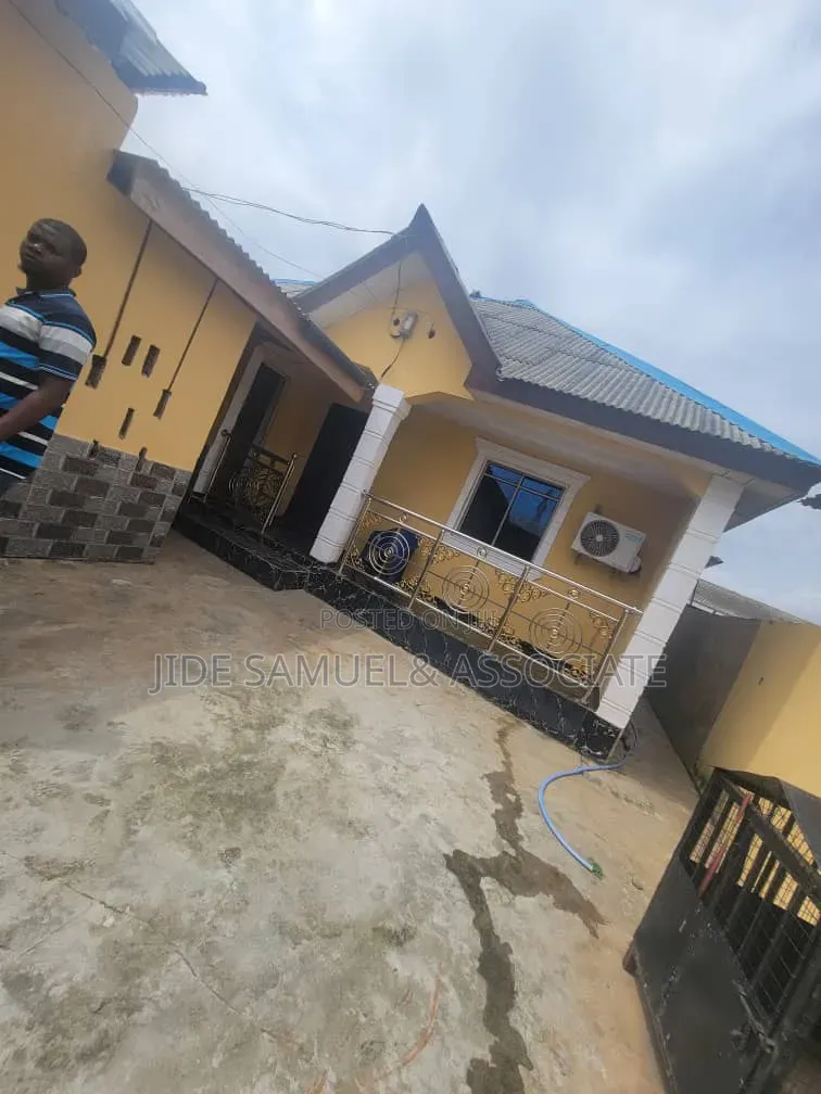 Mini Flat in Ayobo for rent in Ayobo
