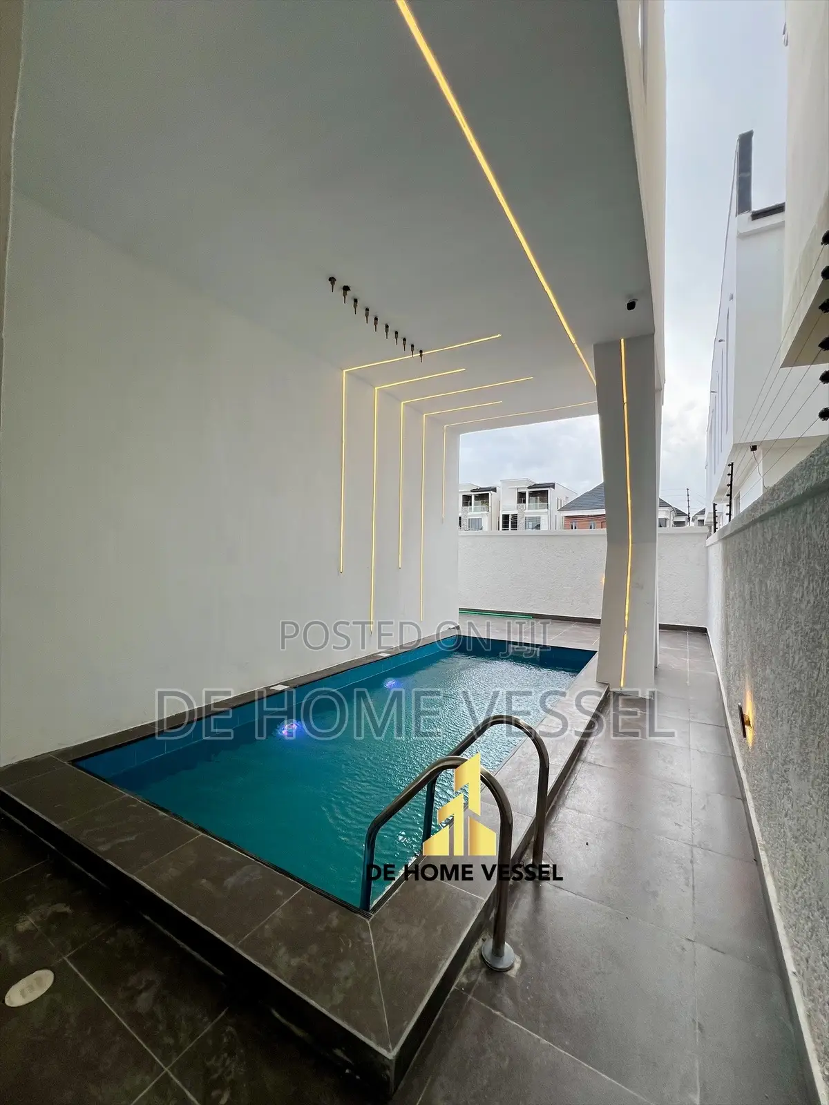 5bdrm Duplex in Lekki for sale in Lekki