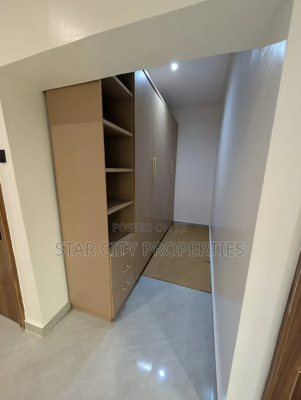 5bdrm Duplex in Berger for sale in Berger