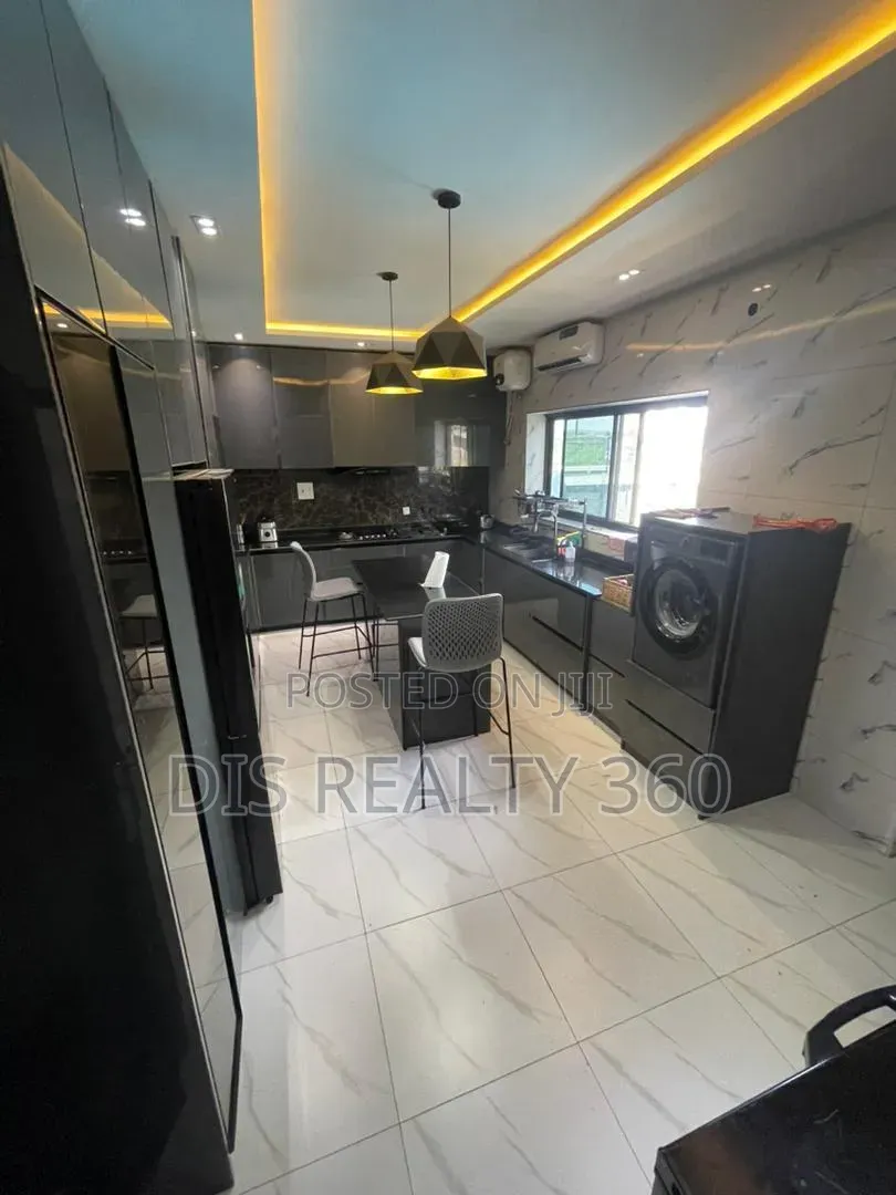 4bdrm Duplex in King'S Palace, FHA for sale in FHA