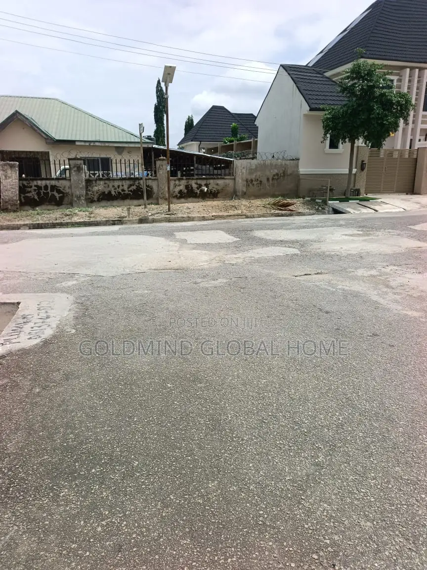 600sqm. Estate Plot to Build 4bedroom Duplex in Apo for Sale in Apo Resettlement