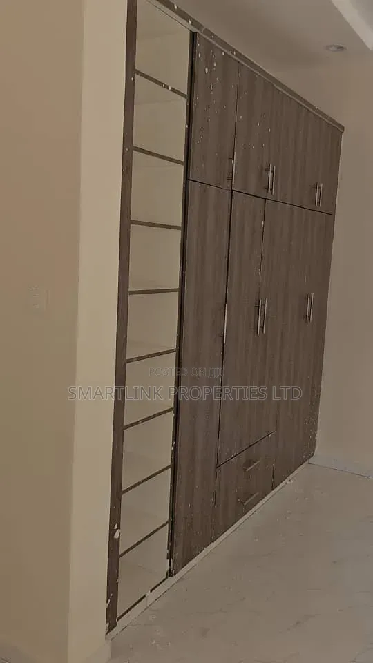 5bdrm Duplex in Guzape Main, Abuja for rent in Guzape District
