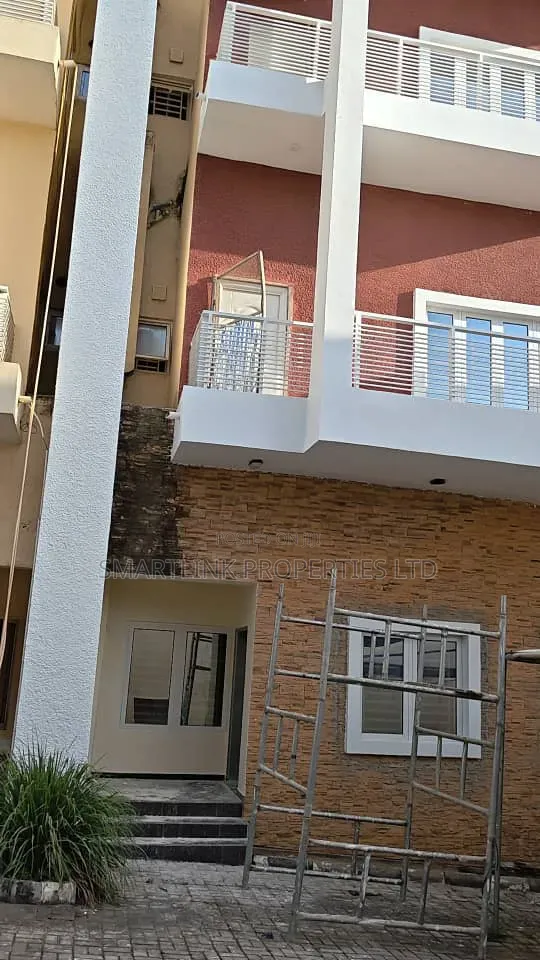 5bdrm Duplex in Guzape Main, Abuja for rent in Guzape District