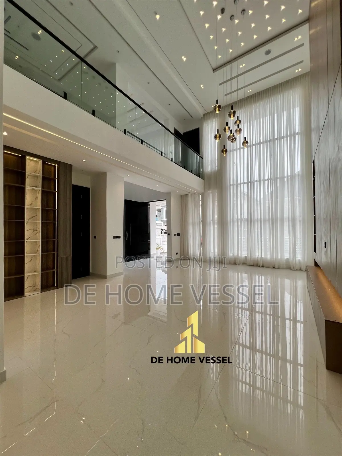 5bdrm Duplex in Ikota for sale in Ikota