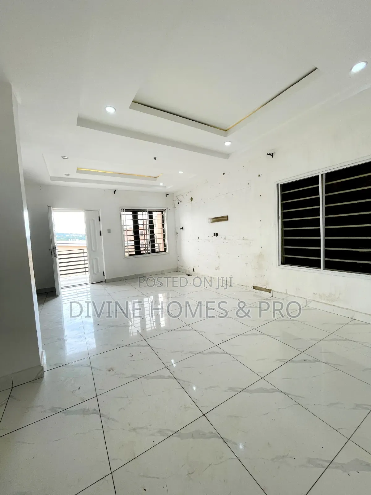 2bdrm Block of Flats in Nigeria Ghana School, Life Camp for rent in Life Camp