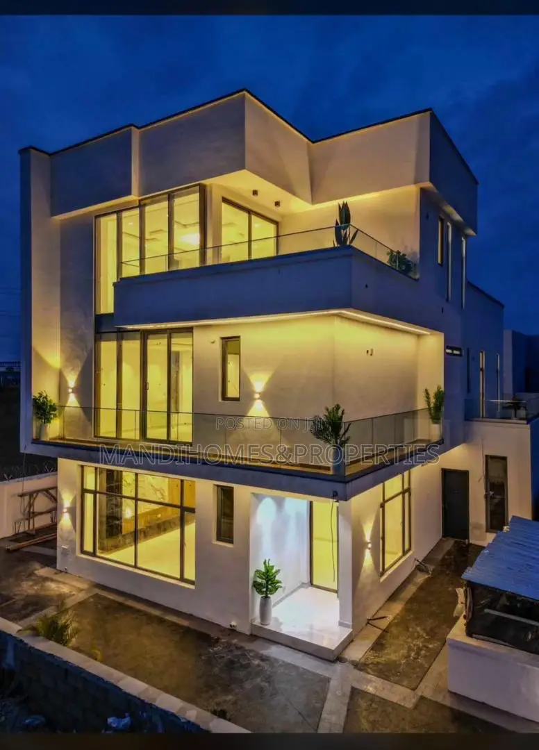 5bdrm Duplex in Royal Garden Estate, Ajah for sale in Ajah