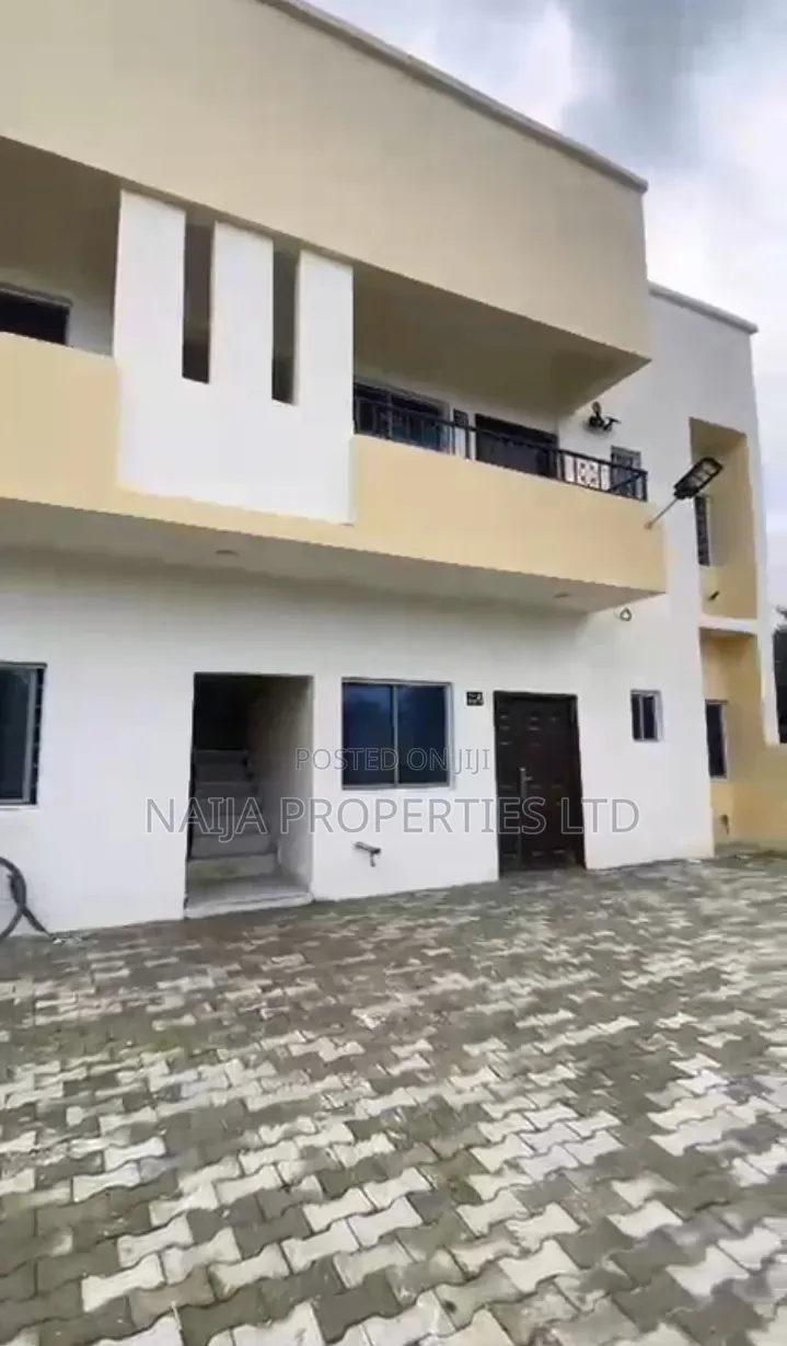 2bdrm Apartment in Abijo Gra for sale in Abijo