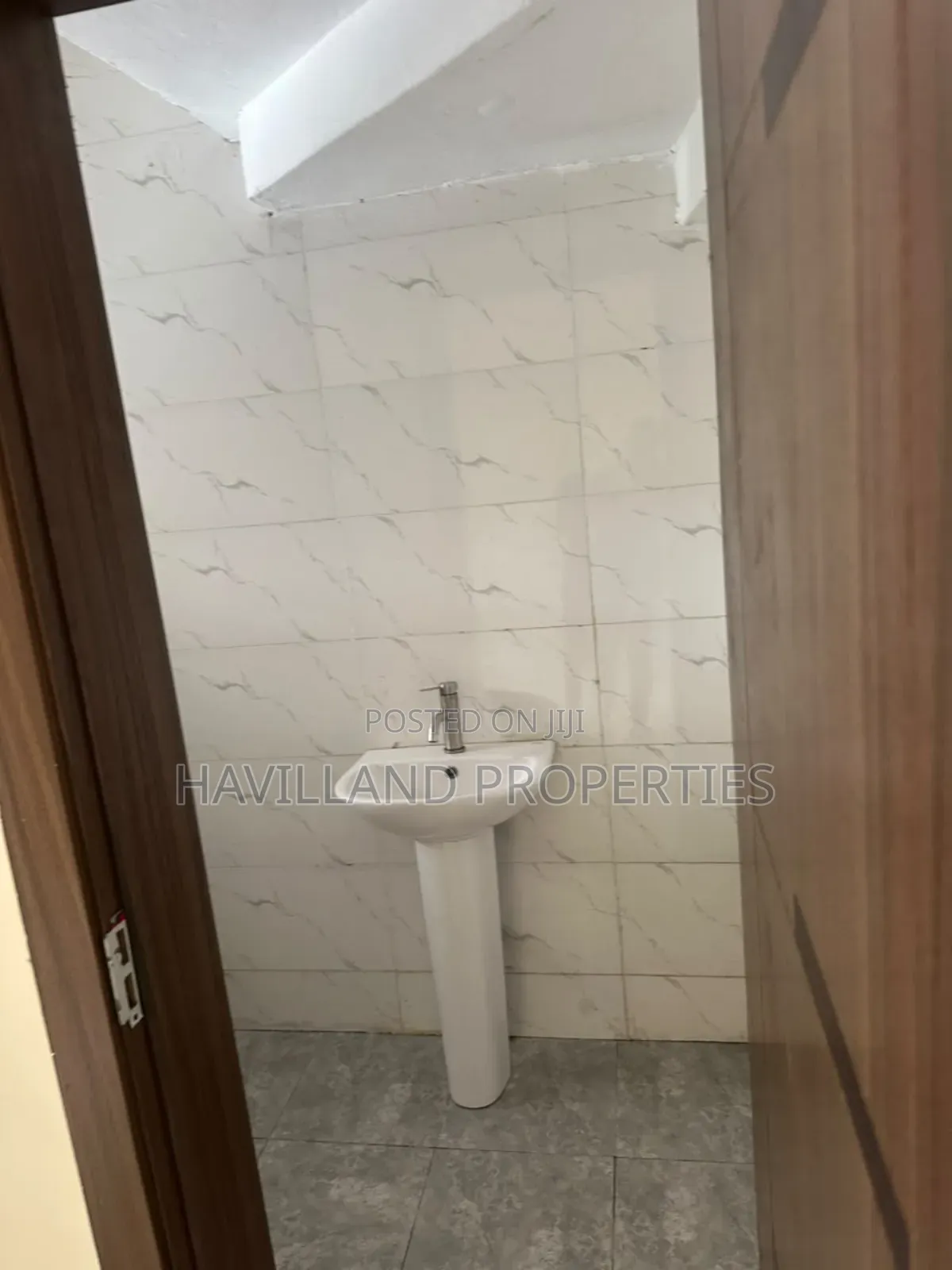 3bdrm Shared Apartment in Horizon Cyberville, Ikate for rent in Ikate
