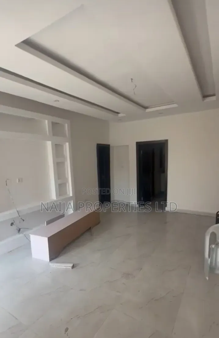 3bdrm Apartment in Abijo Gra for sale in Abijo