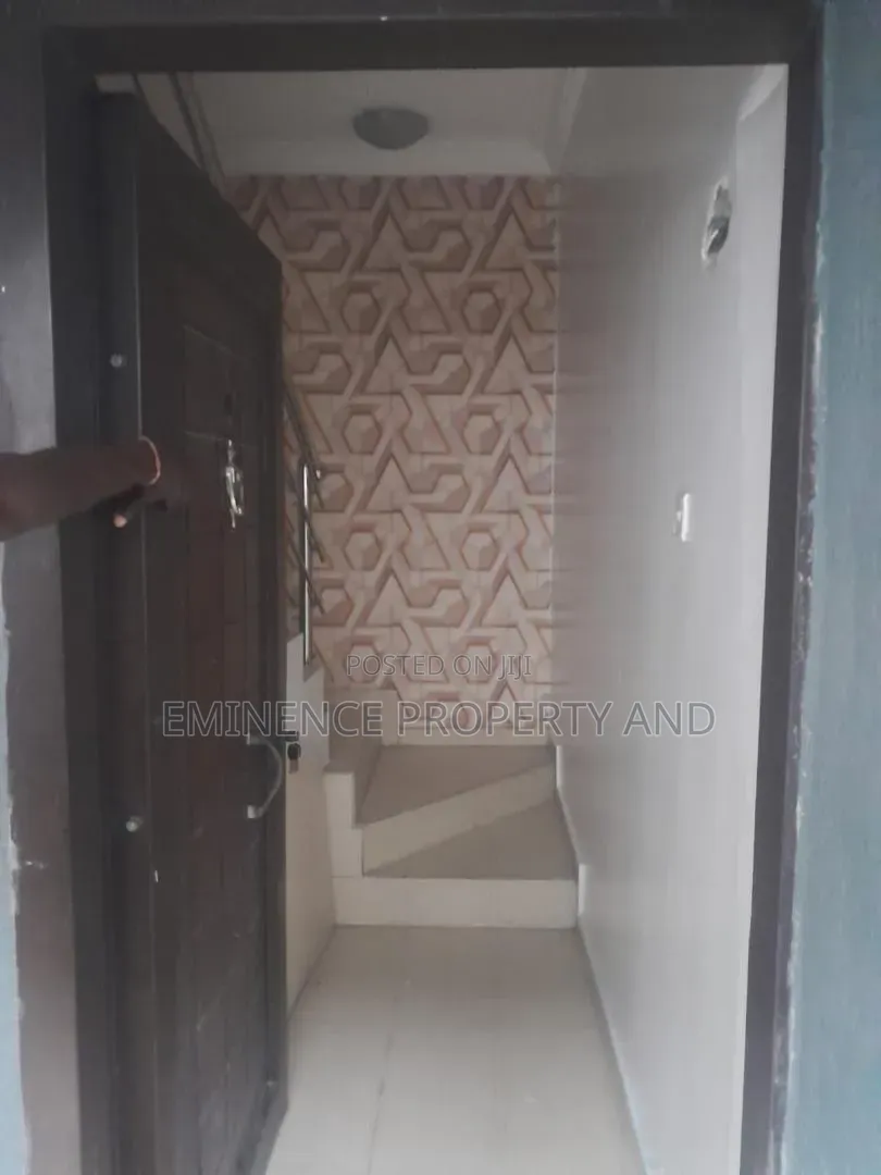3bdrm Apartment in Osapa london for rent in Osapa london