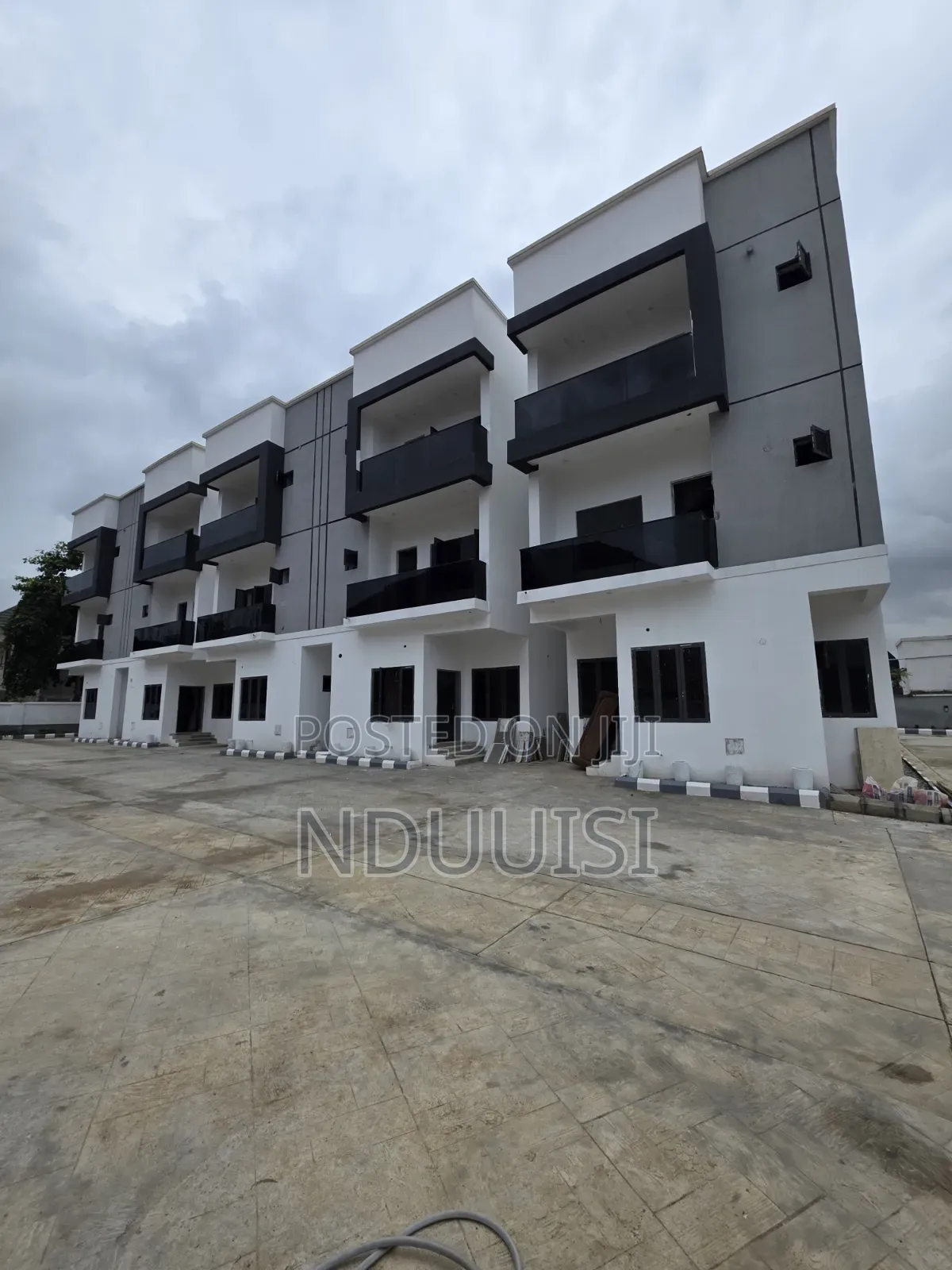 4bdrm Townhouse/Terrace in Kado for sale in Kado