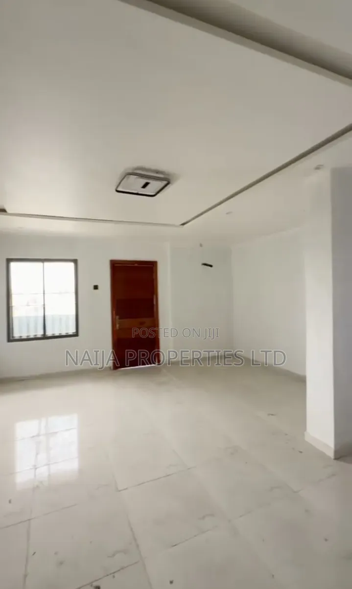 2bdrm Apartment in Lekki Phase 1 for rent in Lekki Phase 1