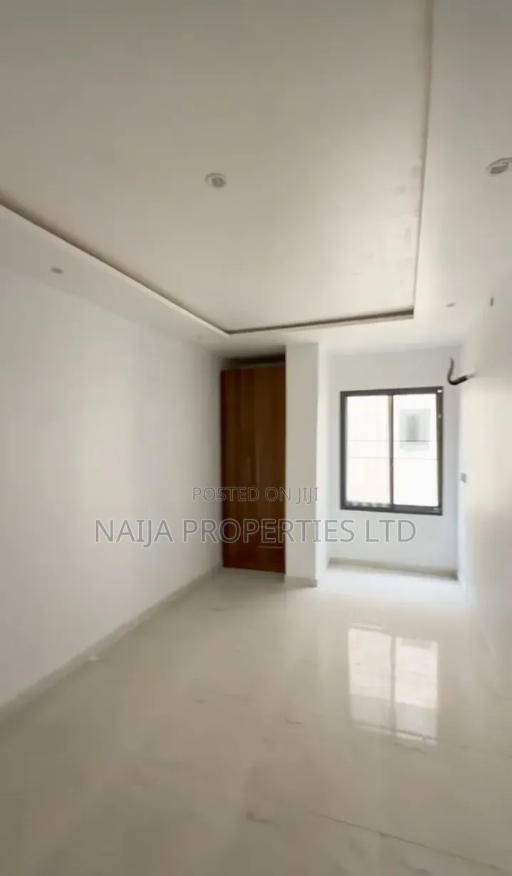 2bdrm Apartment in Lekki Phase 1 for rent in Lekki Phase 1