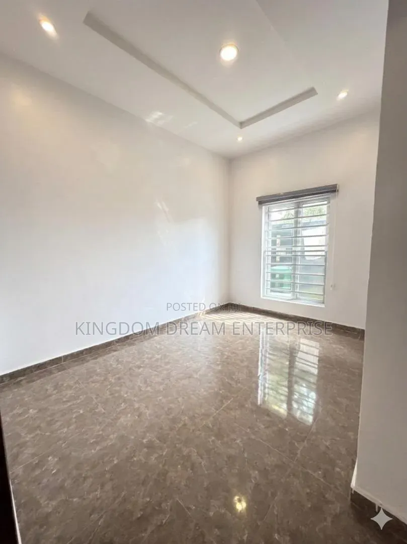 Mini Flat in Vgc for rent in VGC / Ajah