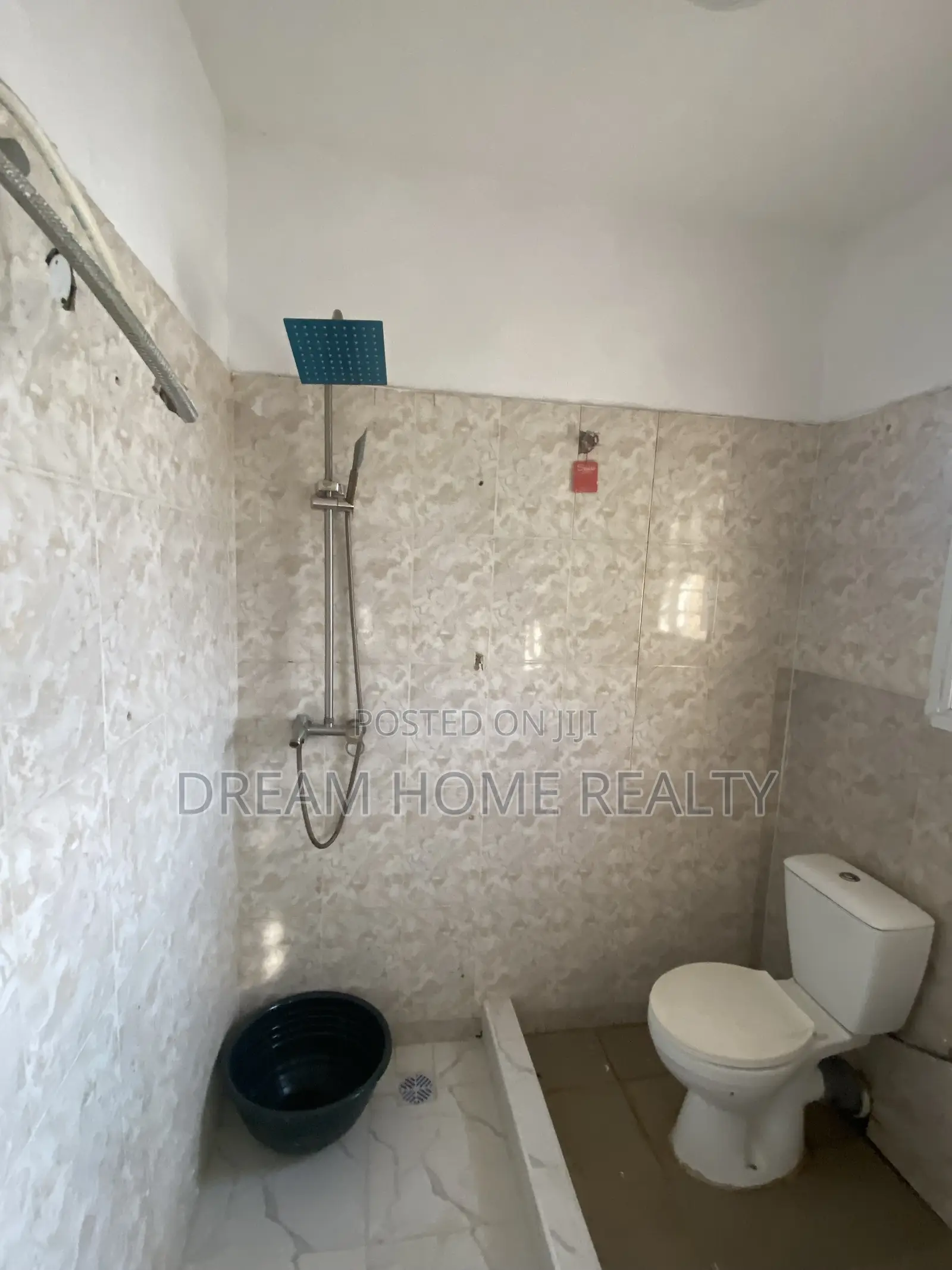 Furnished Studio Apartment in *Urgent 2-Spaces, Ikota for rent in Ikota