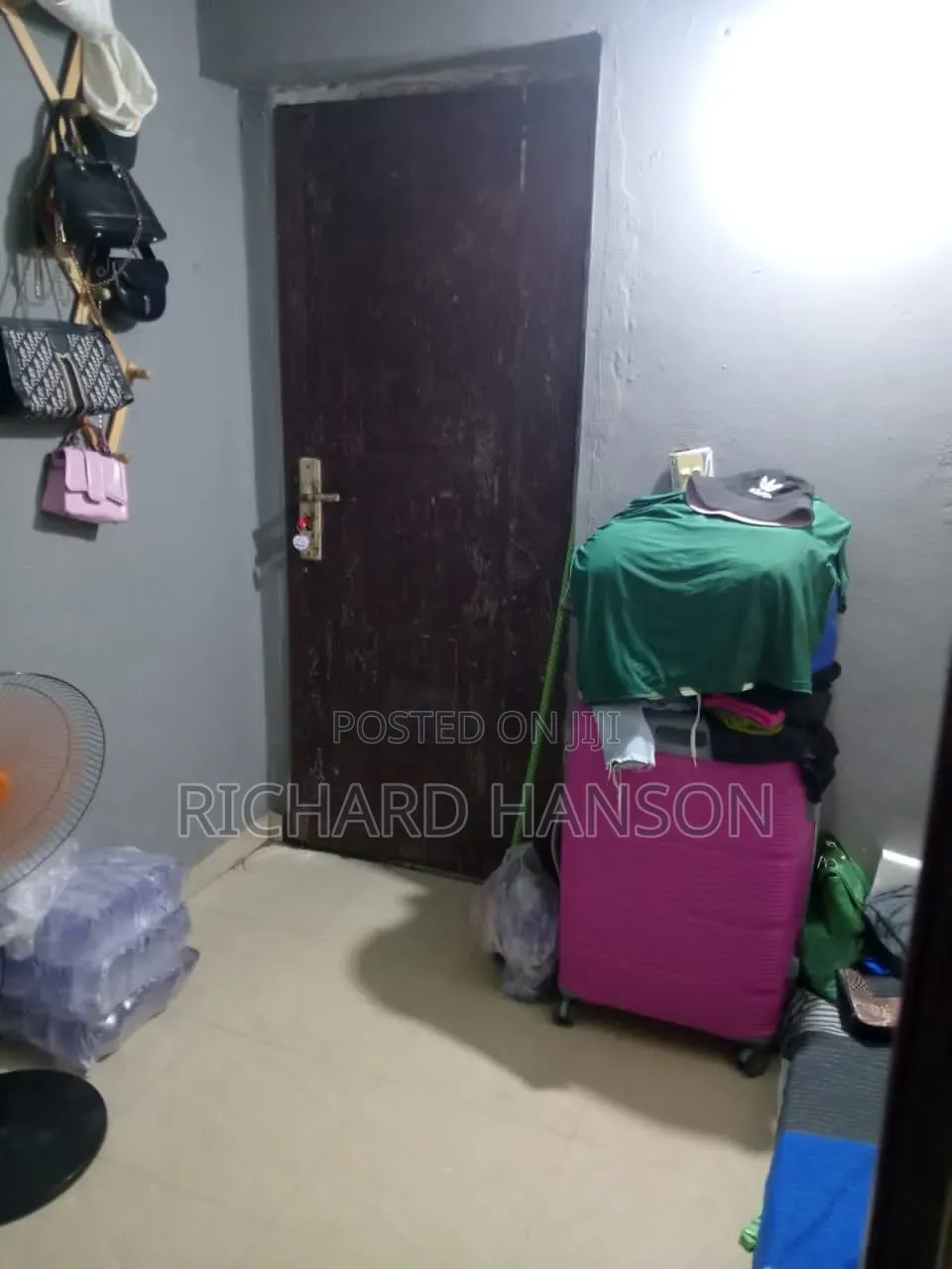 1bdrm Apartment in Blenco (Not Big), Sangotedo for rent in Sangotedo