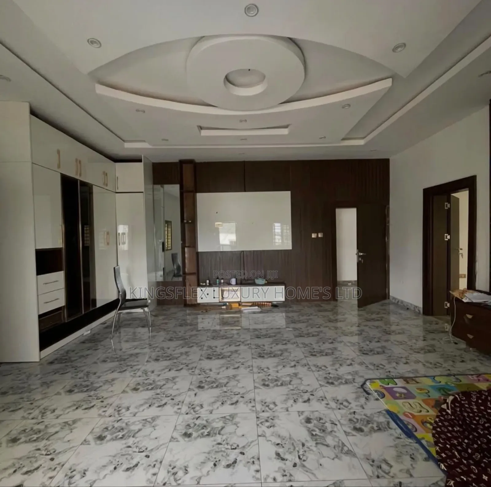 5bdrm Duplex in Estate, Sabon Lugbe for sale in Sabon Lugbe