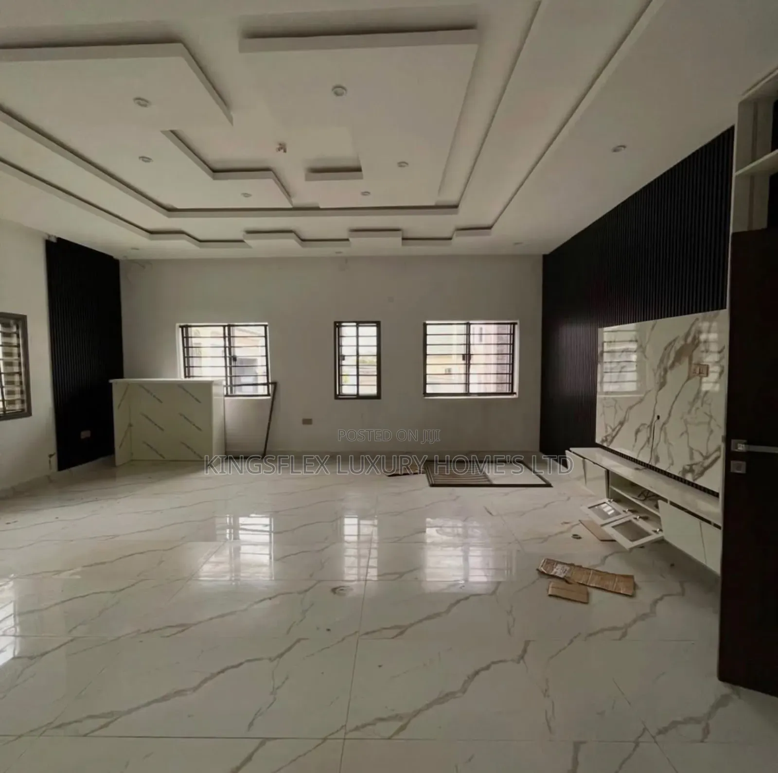5bdrm Duplex in Estate, Sabon Lugbe for sale in Sabon Lugbe