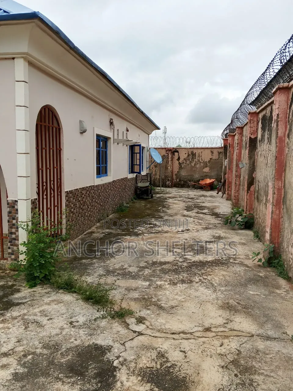 3bdrm Bungalow in 1000 Unit Pegi Kuje for sale in Kuje