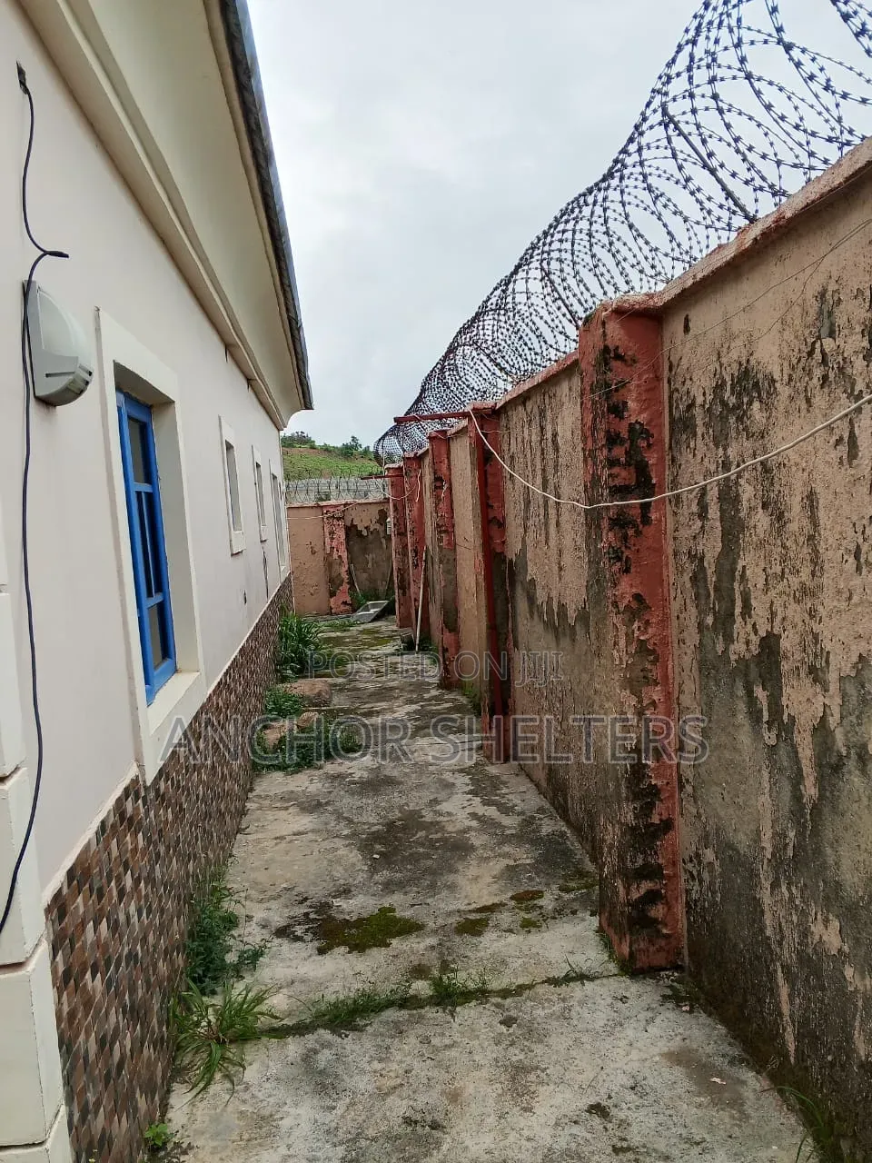 3bdrm Bungalow in 1000 Unit Pegi Kuje for sale in Kuje