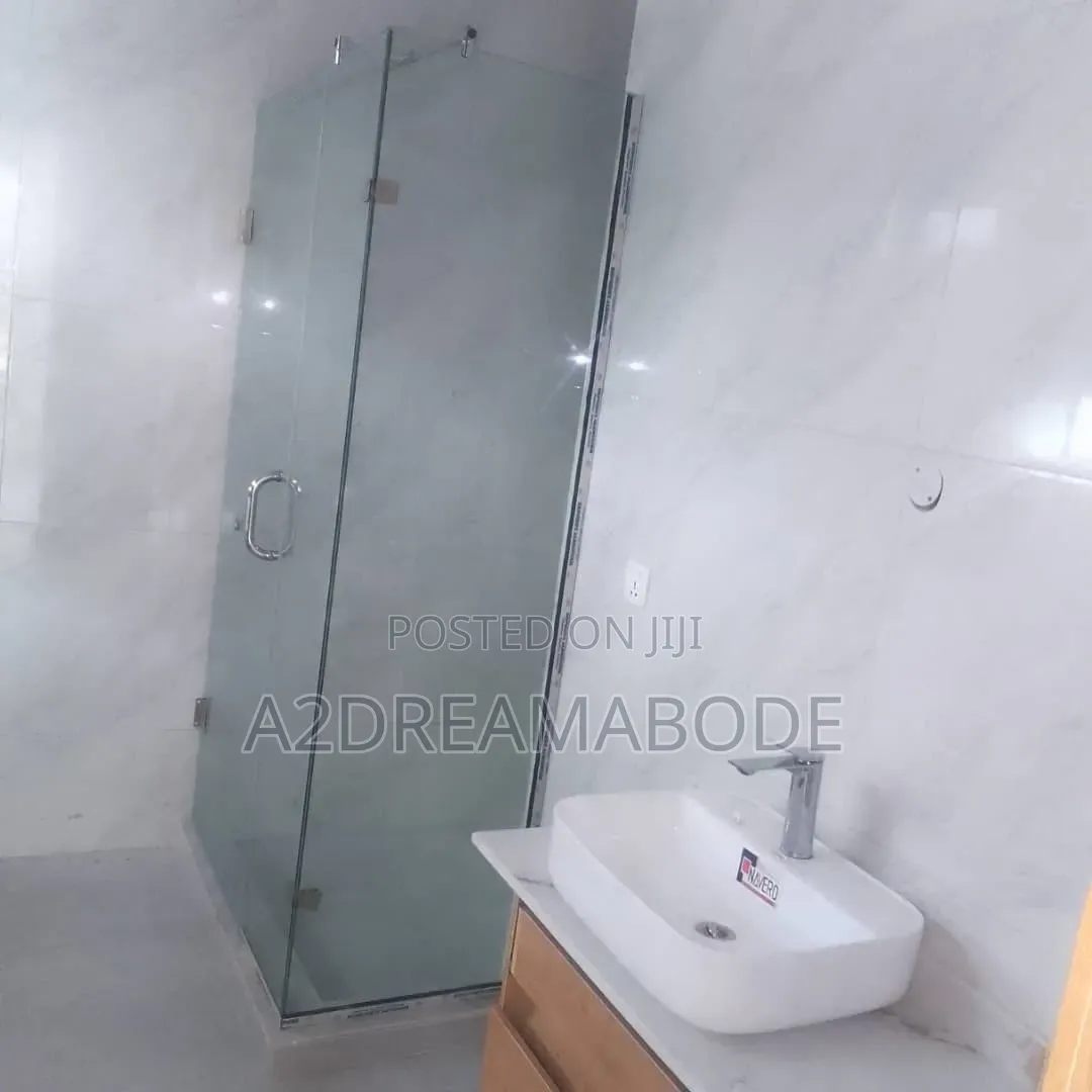 4bdrm Duplex in Magodo for rent in Magodo Isheri