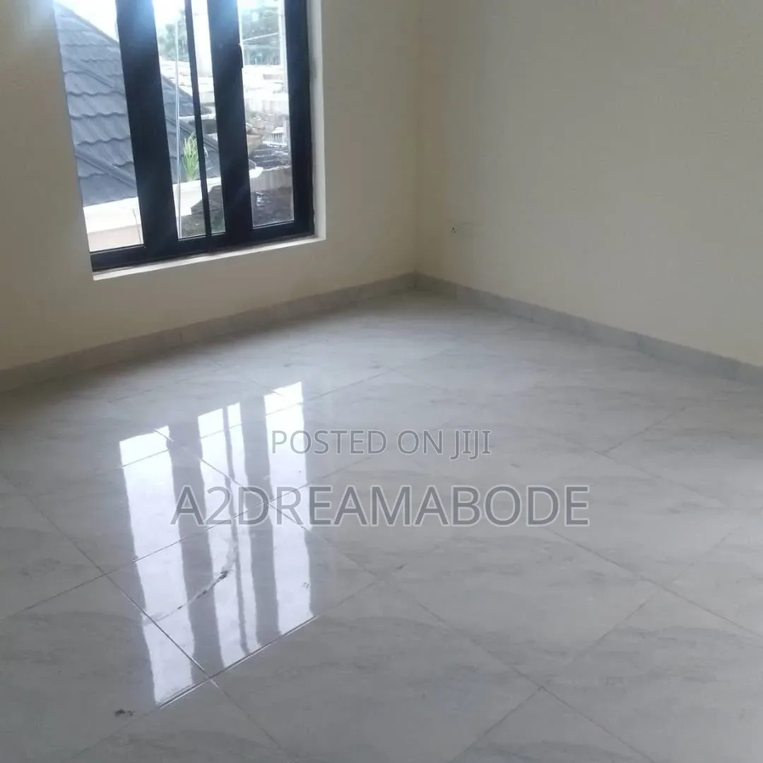 4bdrm Duplex in Magodo for rent in Magodo Isheri