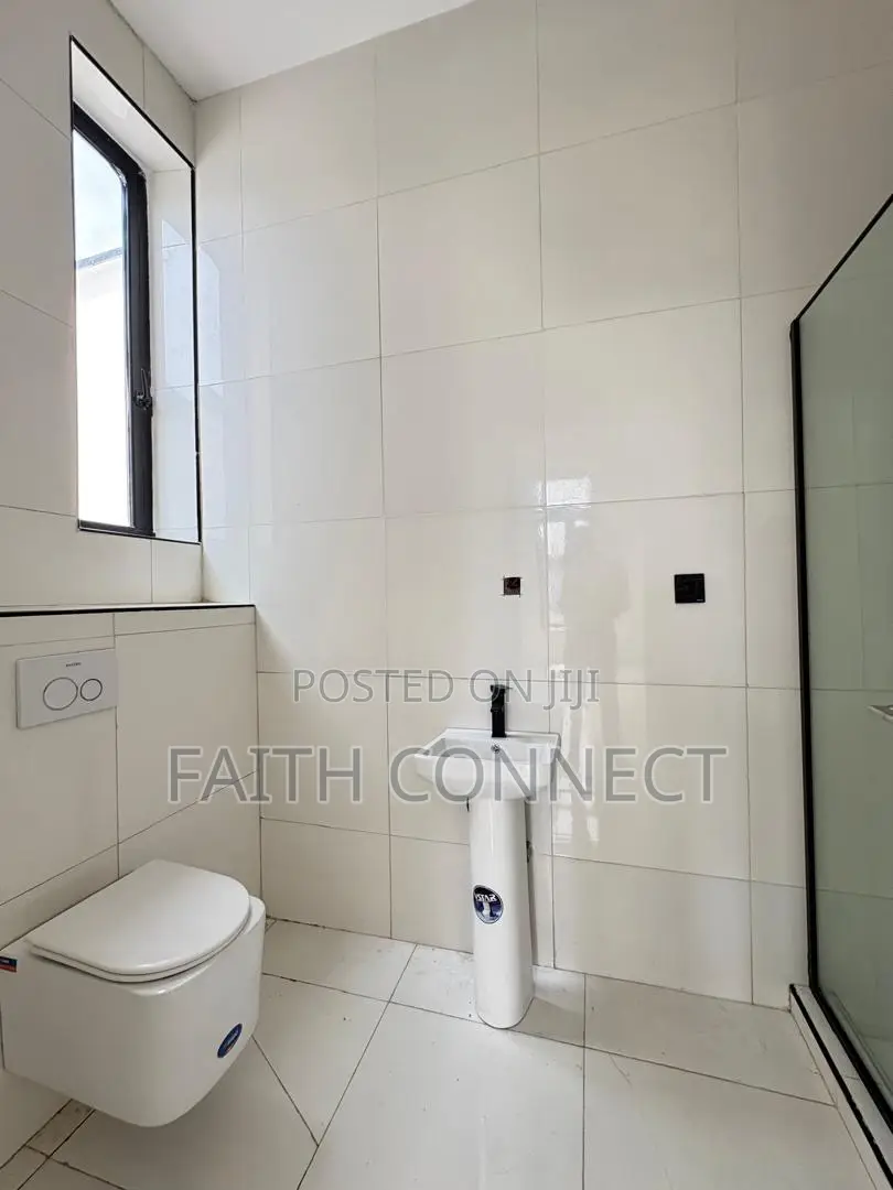 5bdrm Duplex in Ajah for sale in Ajah