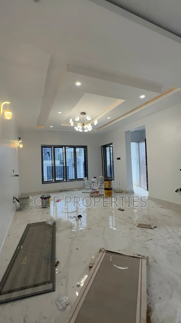 4bdrm Duplex in Jahi Glimore for sale in Jahi