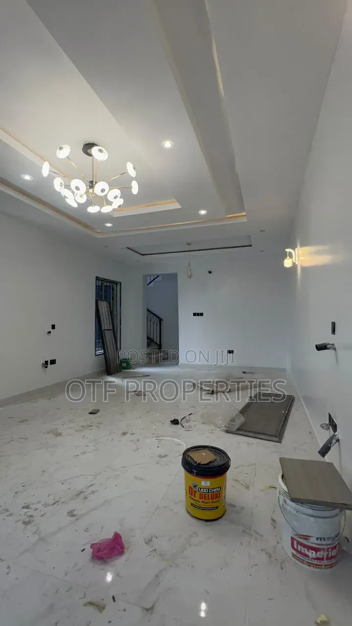 4bdrm Duplex in Jahi Glimore for sale in Jahi