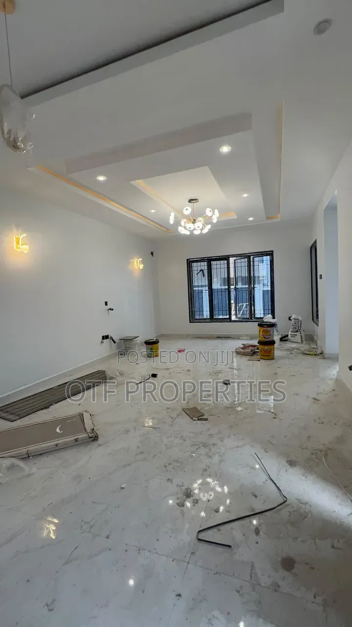 4bdrm Duplex in Jahi Glimore for sale in Jahi