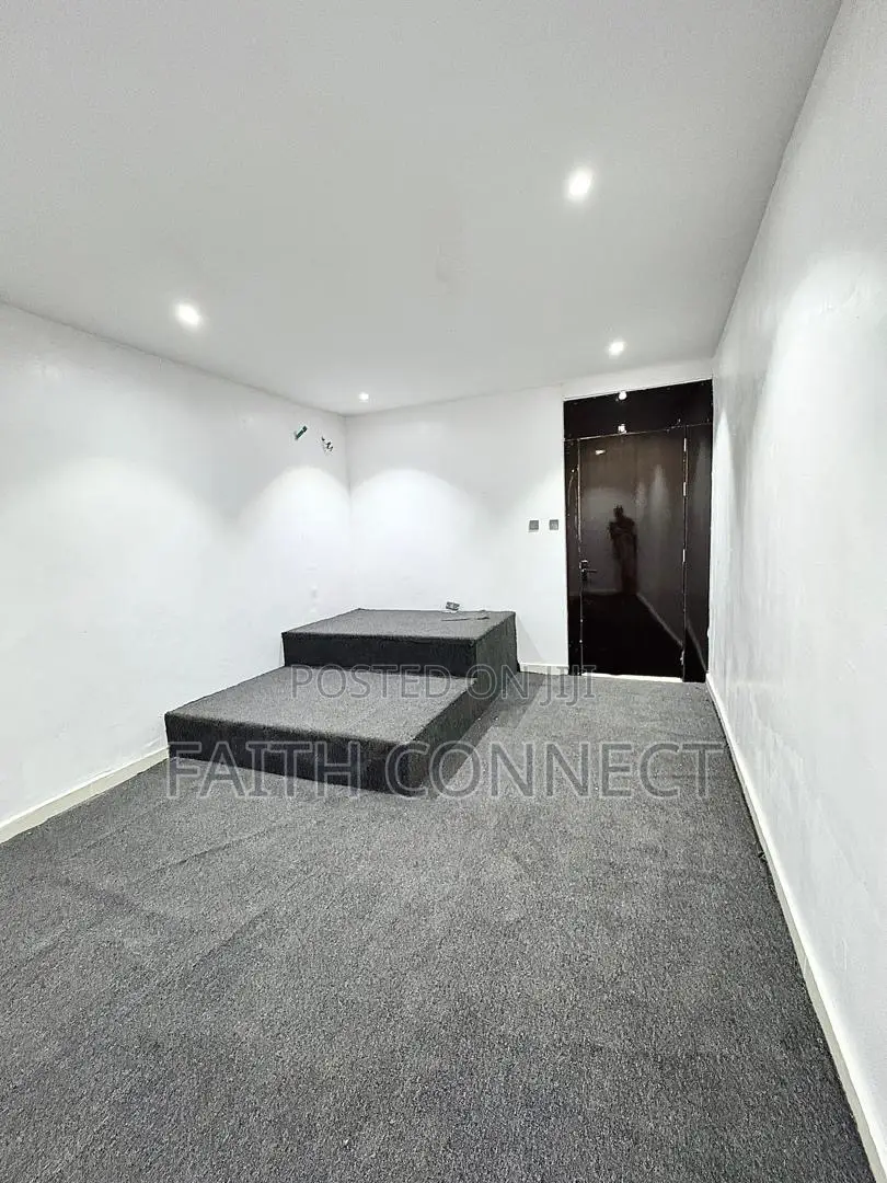 5bdrm Duplex in Lekki for sale in Lekki