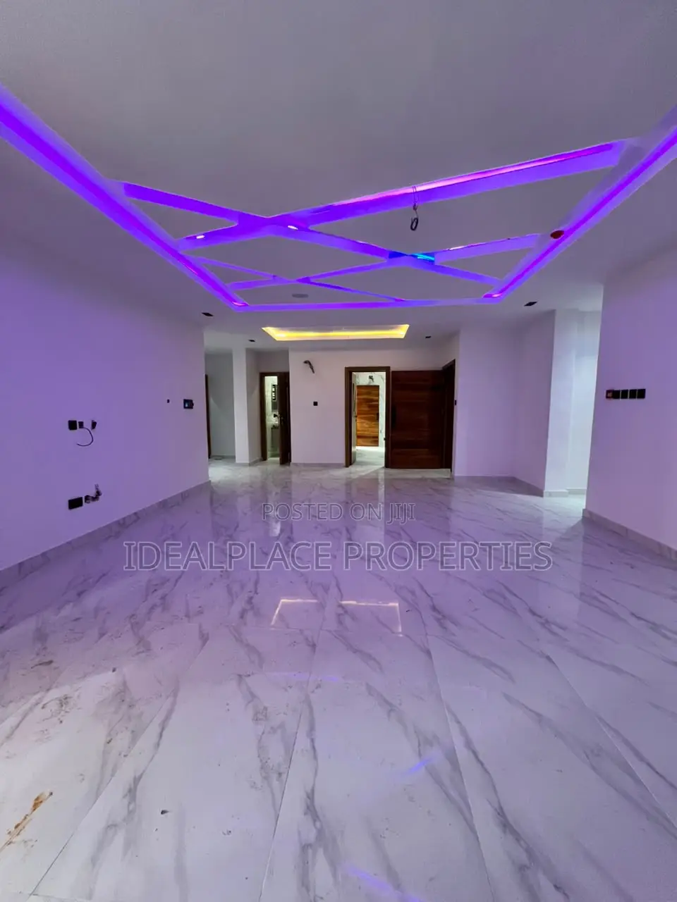 3bdrm Apartment in Lekki Phase 1 for sale in Lekki Phase 1