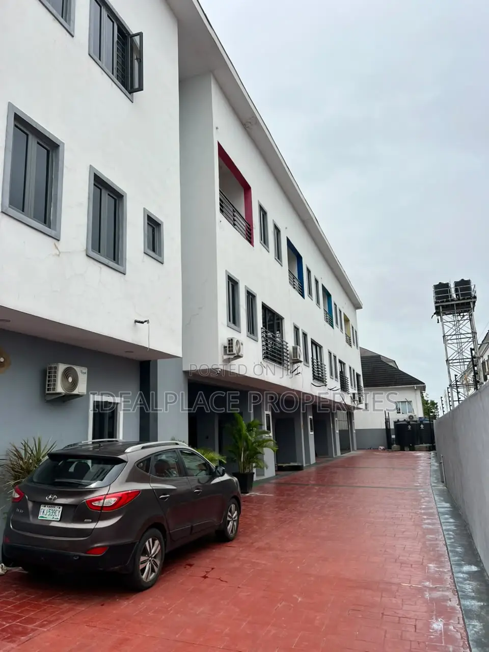 4bdrm Townhouse/Terrace in Ikate for sale in Ikate
