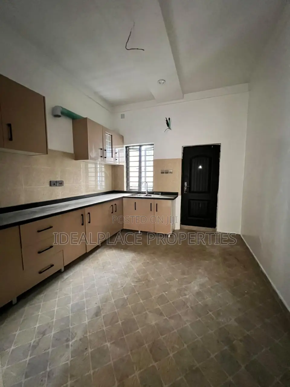 4bdrm Townhouse/Terrace in Ikate for sale in Ikate