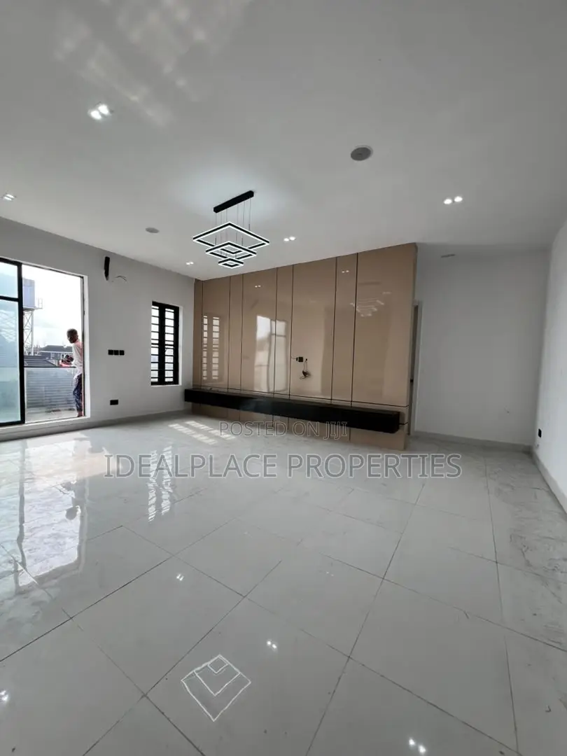 2bdrm Apartment in Ologolo for sale in Ologolo