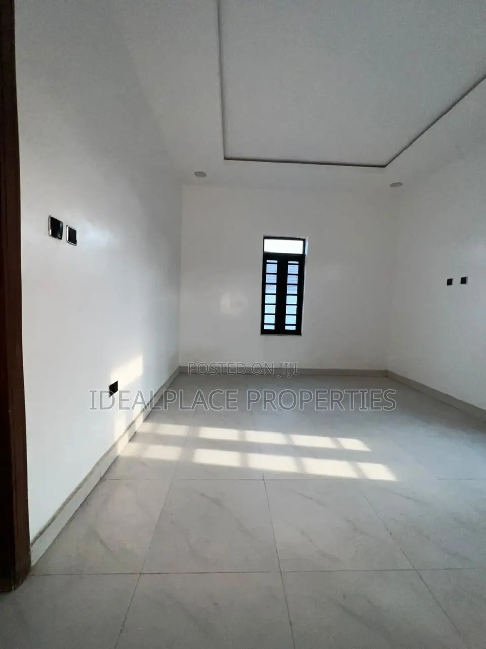 4bdrm Duplex in Ologolo for sale in Ologolo