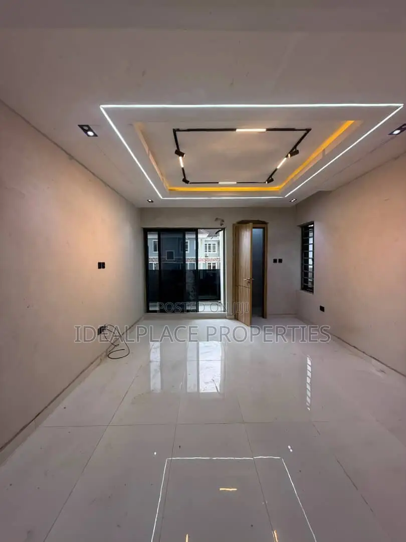 2bdrm Apartment in Ikate for sale in Ikate