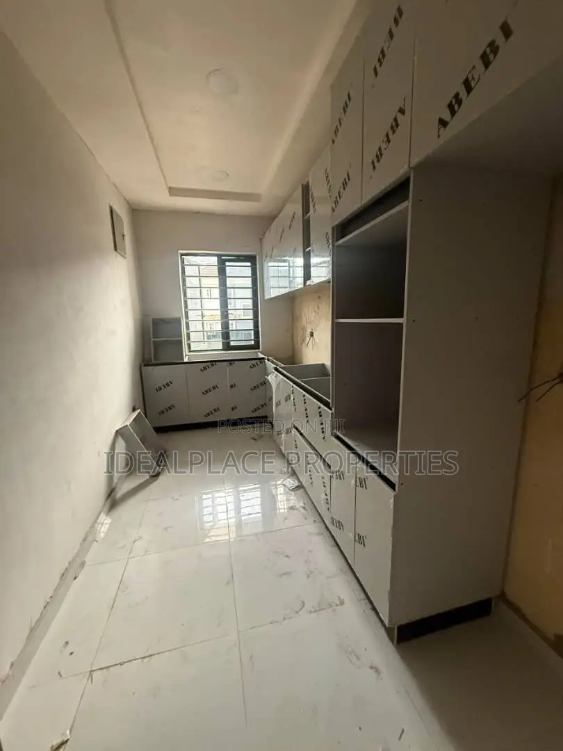 2bdrm Apartment in Ikate for sale in Ikate