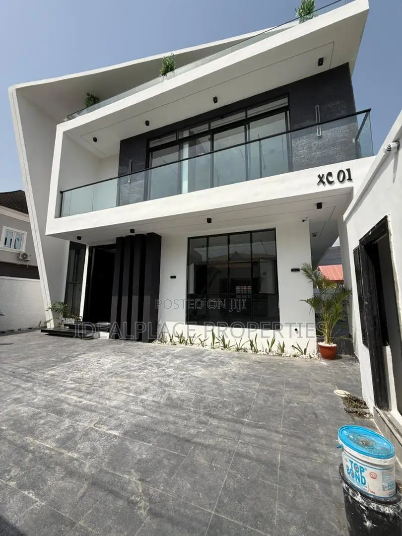 5bdrm Duplex in Sangotedo for sale in Sangotedo
