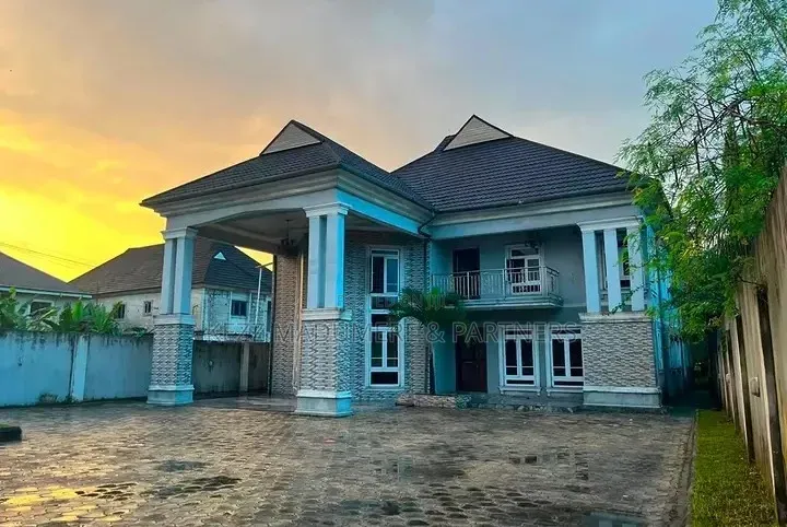 8bdrm Duplex in Dr Peter Odili ,, Trans Amadi for rent in Trans Amadi