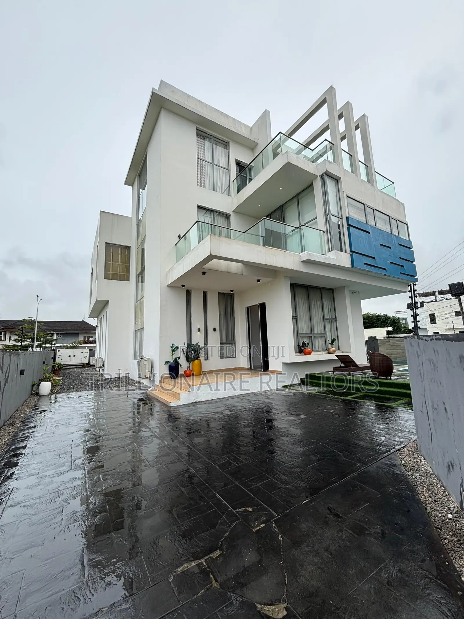 Furnished 5bdrm Duplex in Pinnock Beach Estate, Lekki Phase 2 for sale in Lekki Phase 2