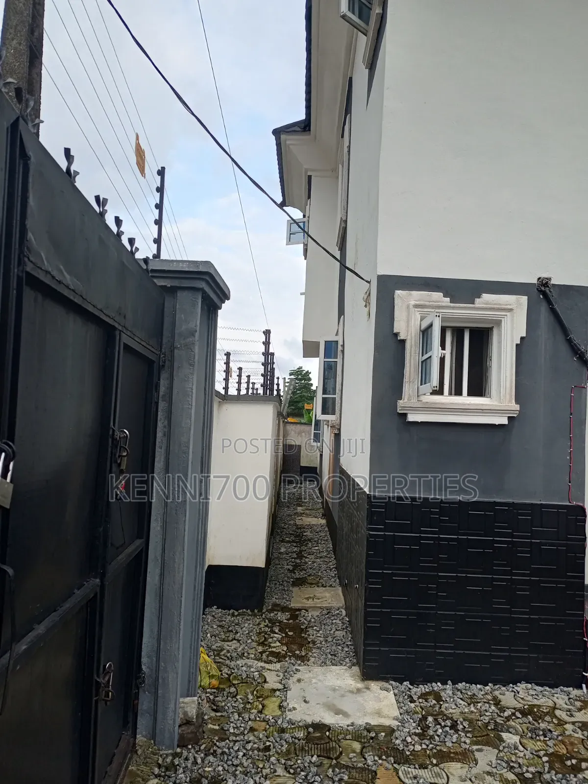 4bdrm Duplex in Greenview Estate In, Off Lekki-Epe Expressway for sale in Off Lekki-Epe Expressway
