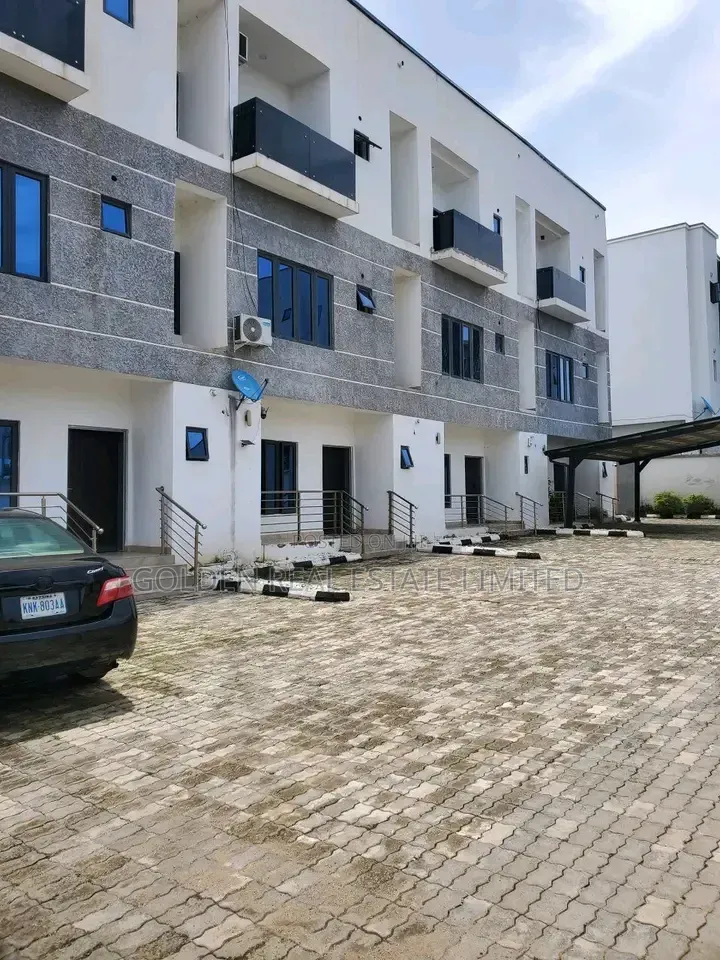 4bdrm Duplex in Jahi for sale in Jahi