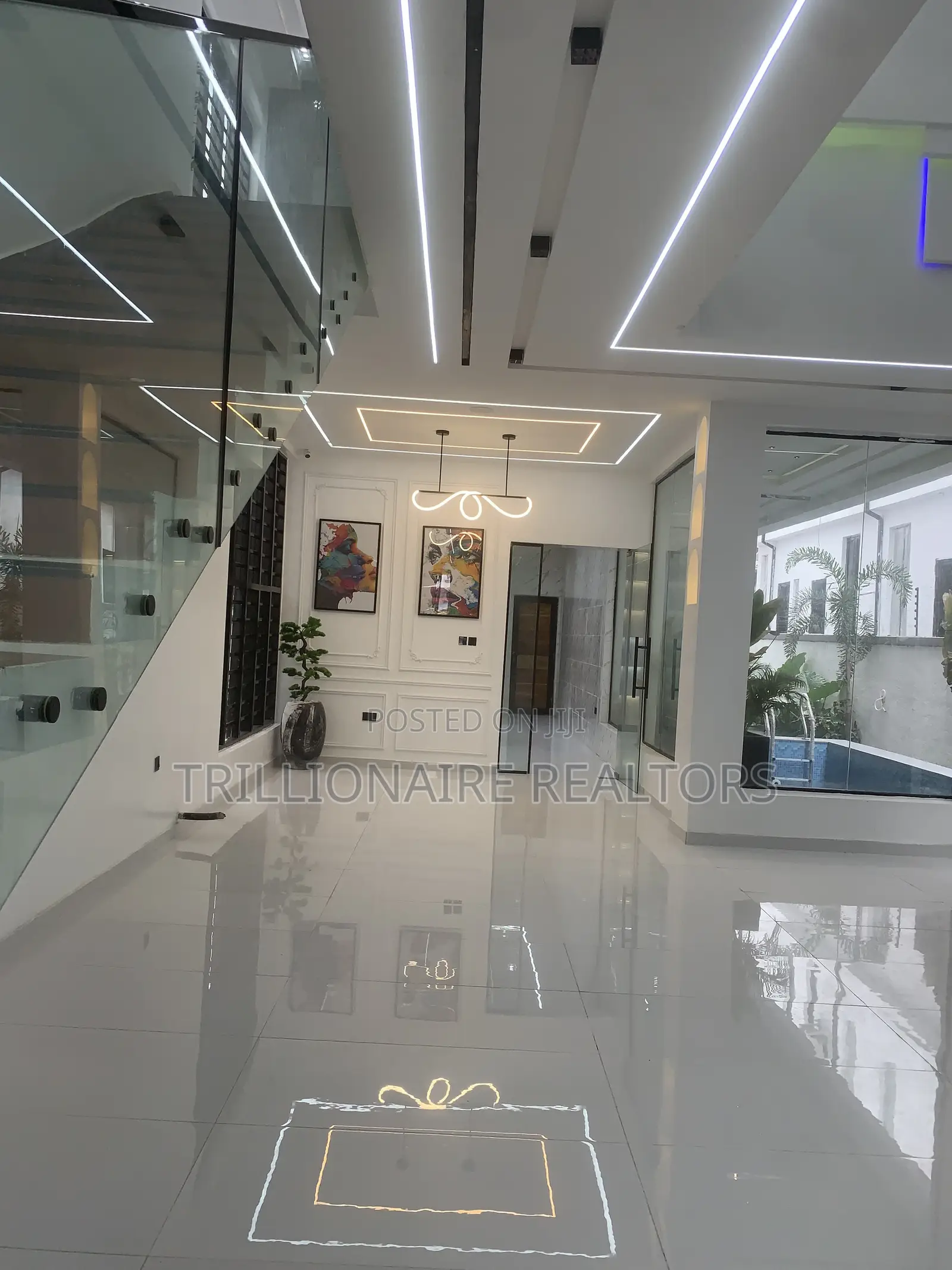 5bdrm Duplex in Oral Estate, Chevron for sale in Chevron