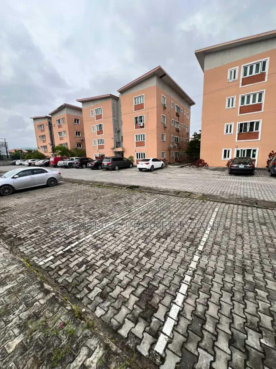 3bdrm Apartment in Off Lekki-Epe Expressway for sale in Off Lekki-Epe Expressway