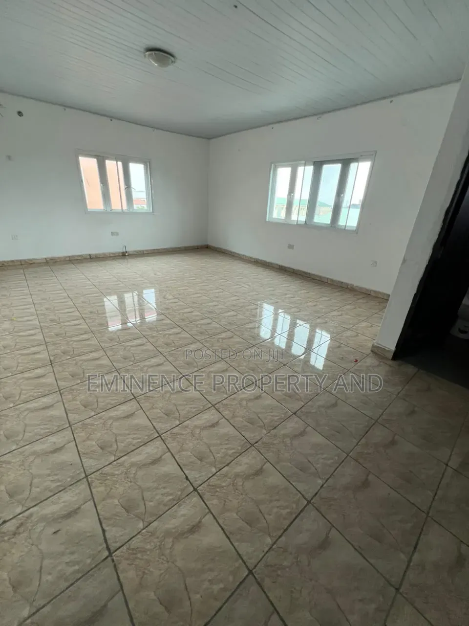3bdrm Apartment in Off Lekki-Epe Expressway for sale in Off Lekki-Epe Expressway