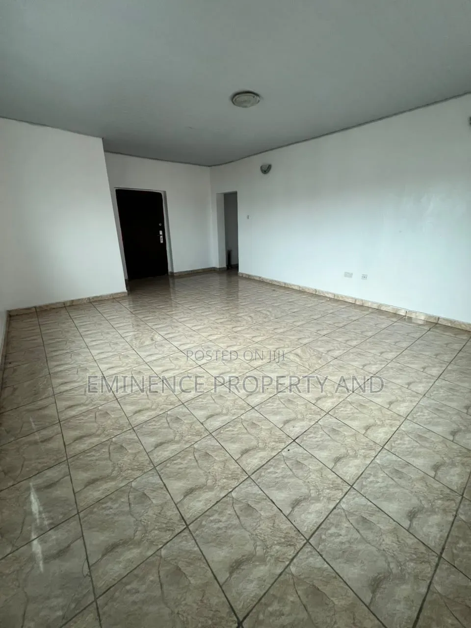 3bdrm Apartment in Off Lekki-Epe Expressway for sale in Off Lekki-Epe Expressway